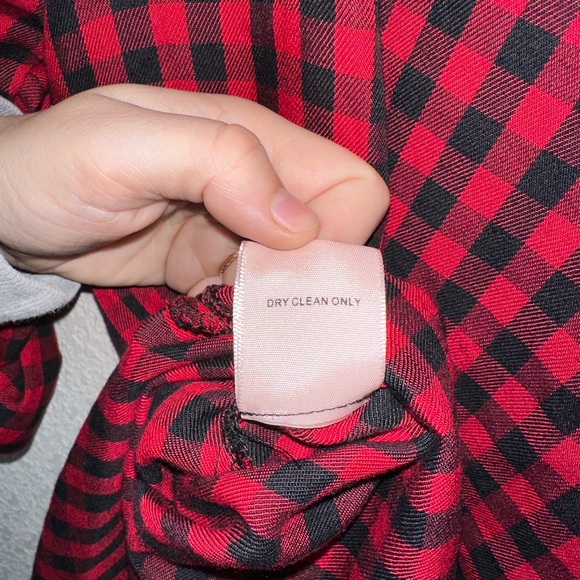 Philosophy Red and Black Plaid Button Up Adjustable Sleeves Size Small - Picture 8 of 9